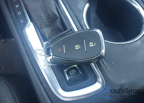 2018 Chevrolet Equinox Lt z USA, uszkodzony, nr VIN 3GNAXJEV7JL118097